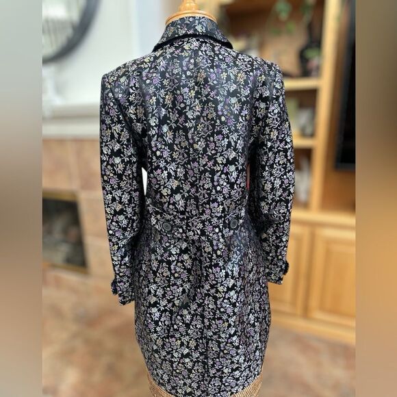 Ice long blazer/jacket the perfext dressy jacket fully lined. Size 8. - Picture 15 of 15